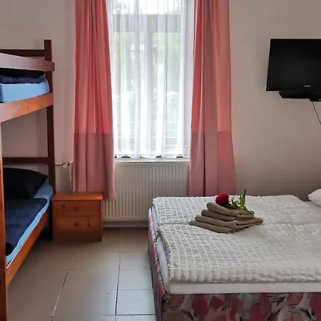 Pod Kostelem Appartement *